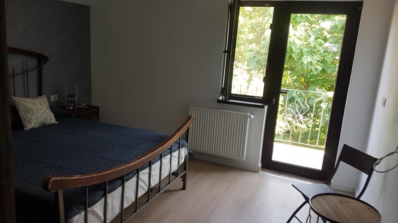 Casa Magnolia Hotel Douazeci si Trei August Ngoại thất bức ảnh