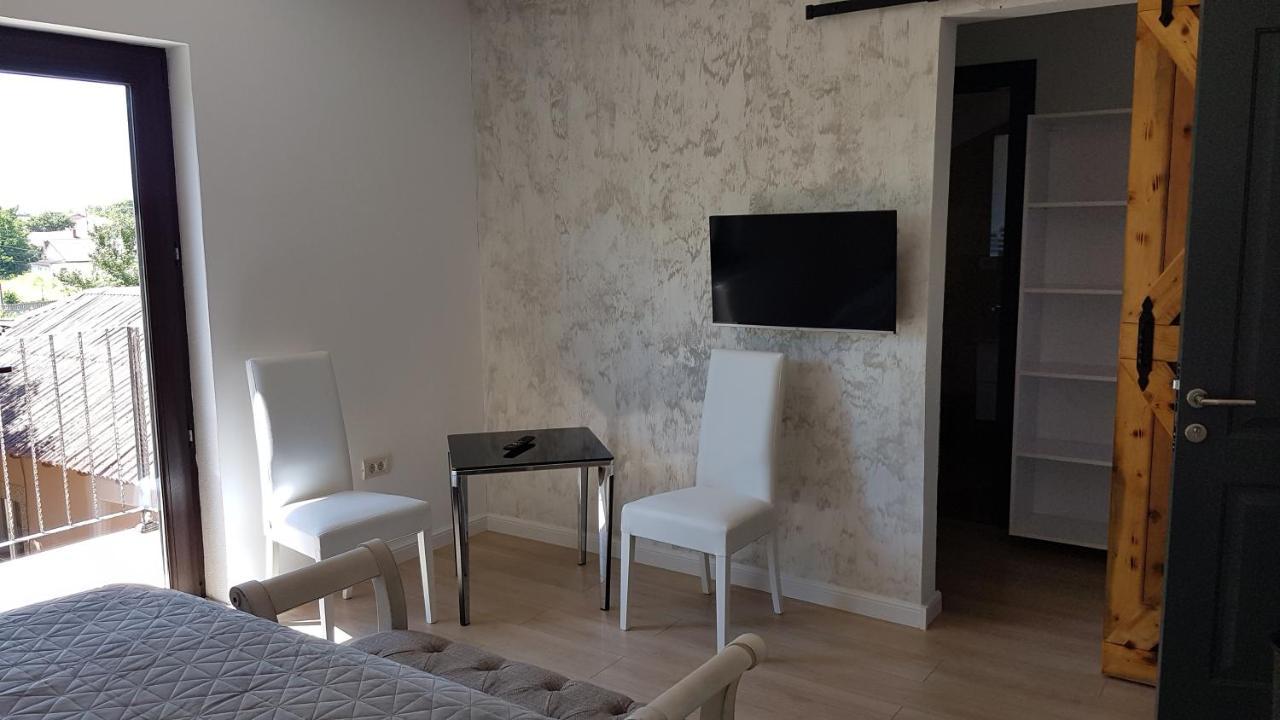 Casa Magnolia Hotel Douazeci si Trei August Ngoại thất bức ảnh