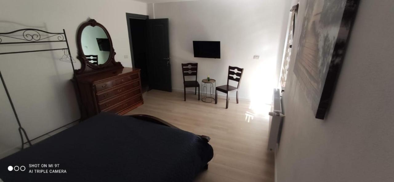 Casa Magnolia Hotel Douazeci si Trei August Ngoại thất bức ảnh